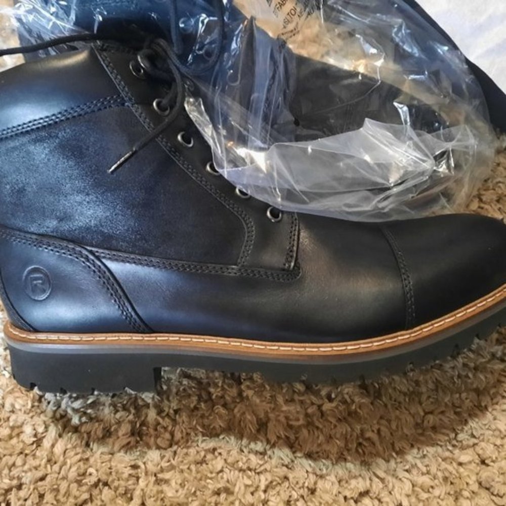 NIB Rockport Black Side-Zip Chukka Boots